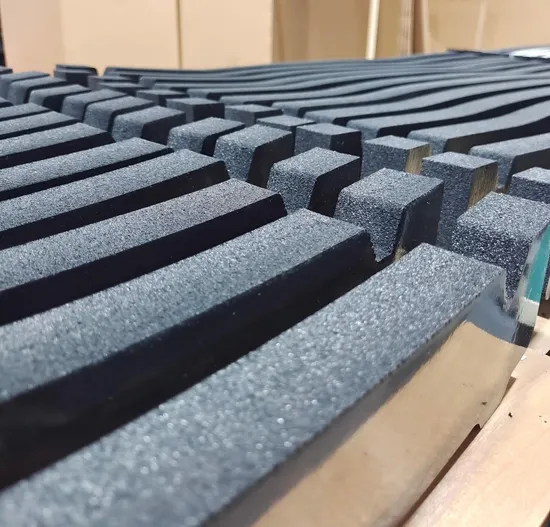 Теплоизоляционная плита из вспененного силиконового каучука премиум-класса для универсального применения